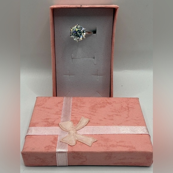 None Jewelry - Fashion Ring- Size 7
